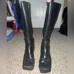 Elegant Black Knee-High Women's Boots